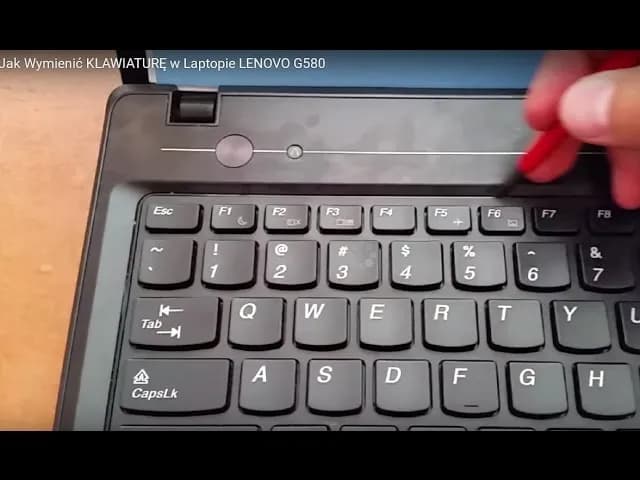 Jak wymienić klawiaturę w laptopie i uniknąć typowych błędów