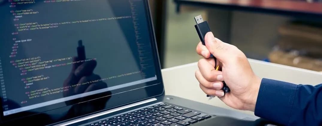 Jak zabezpieczyć pendrive przed nieautoryzowanym dostępem i utratą danych